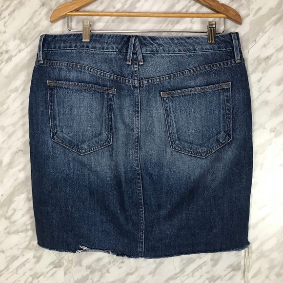 Good American Raw Stagger Mini Shirt Size … - Picture 5 of 12